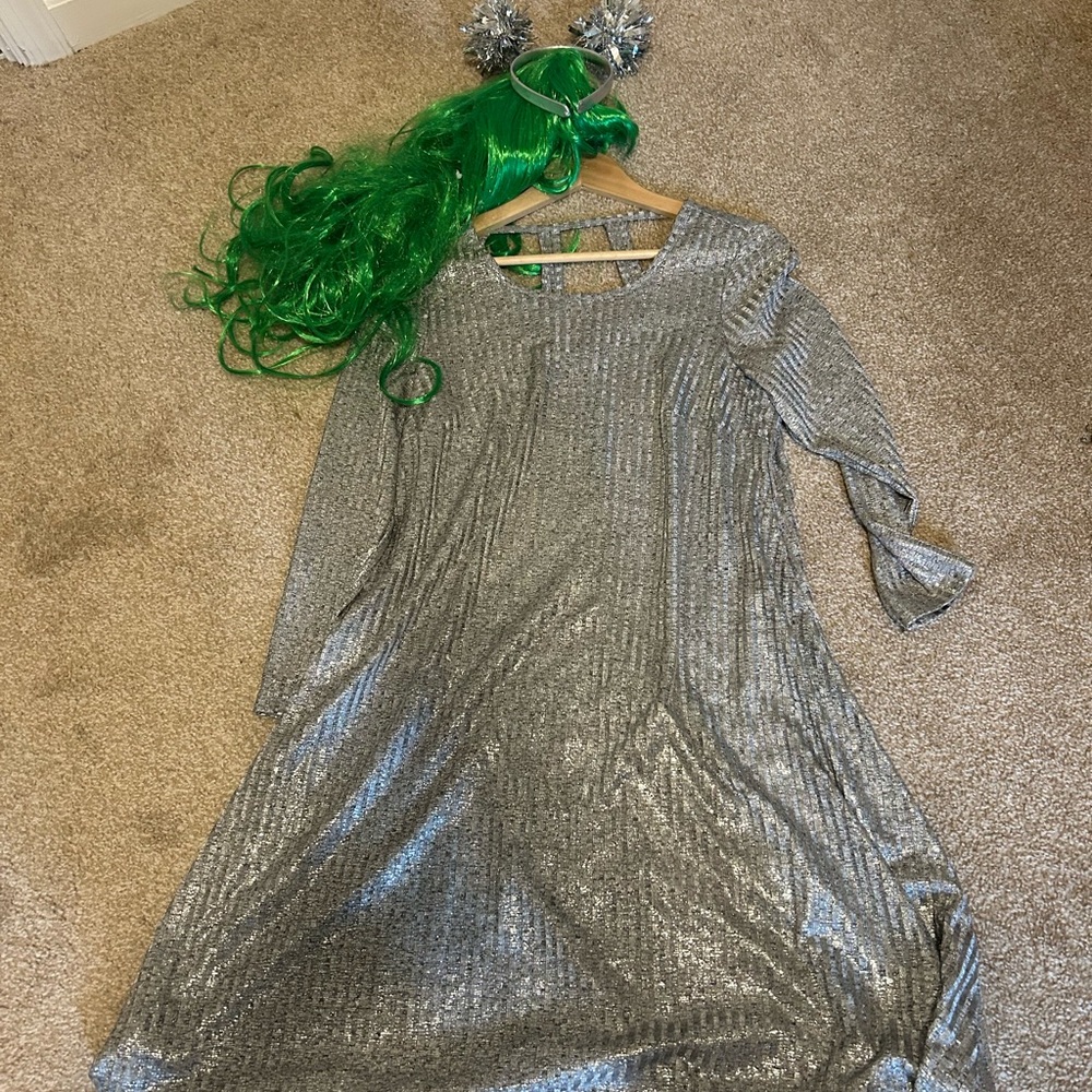Cute ladies Halloween alien costume